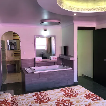 Hotel & Villas 7
